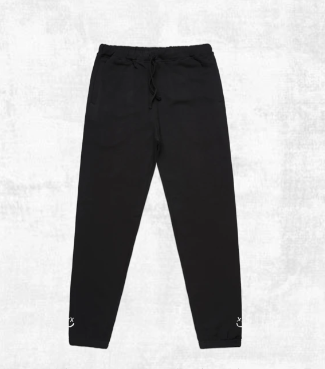 syruprry's tweet photo. louis merch giveaway
winner can pick anything from store!

to enter just follow me and rt this
international shipping (pls make sure he ships to you!)

ill pick a winner jan 1st! https://t.co/ZL2WQZsOYD