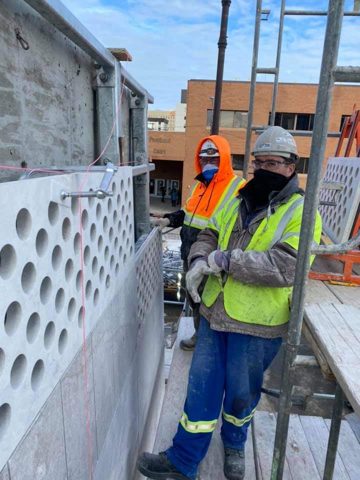IUBAC's tweet photo. .@BacLocal1Sk members hanging exquisite Turkish Limestone. Stay warm brothers! https://t.co/0xq2ODYWHu