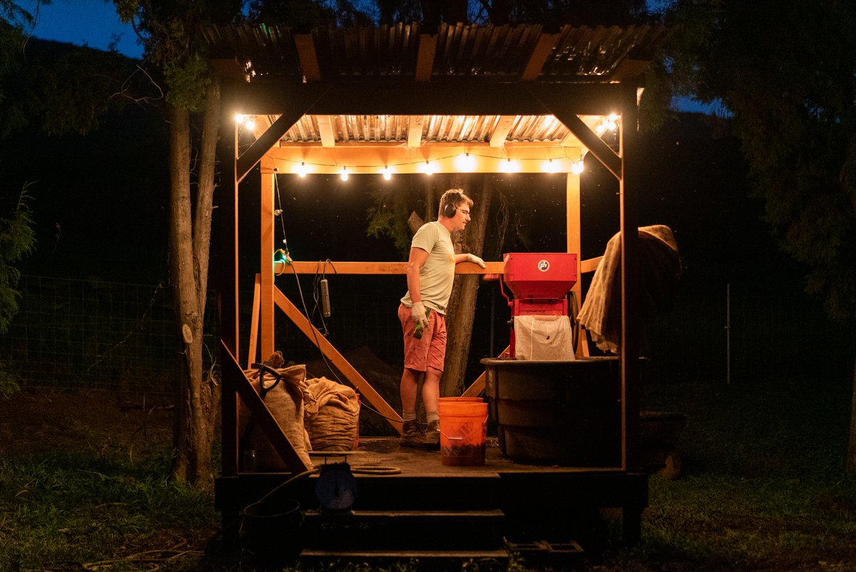 kaucoffeefest's tweet photo. Meet Alla and Rus, two more Ka'u farmers!

3 years ago they began tending Dennis Albert's farm, learning all they can from coffee pros and local farmers. Now their coffee is available from 3 retailers, boasting great reviews!

Learn more - https://t.co/nUzRWrCyQD

#KauCoffeeFest https://t.co/OIdosunYsU