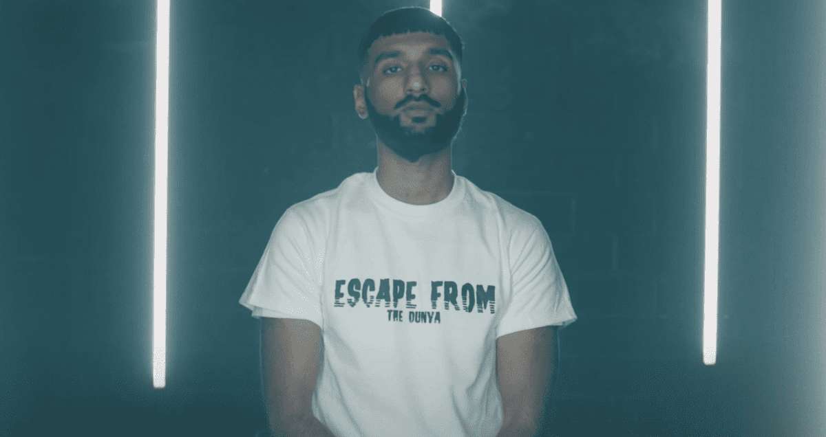 🎵 <a href="/SPARKAMAN14/">SparkaMan</a> enlists Asiya on deep track called "Kahin Deep Jalay"

➡️ bit.ly/34PlJms