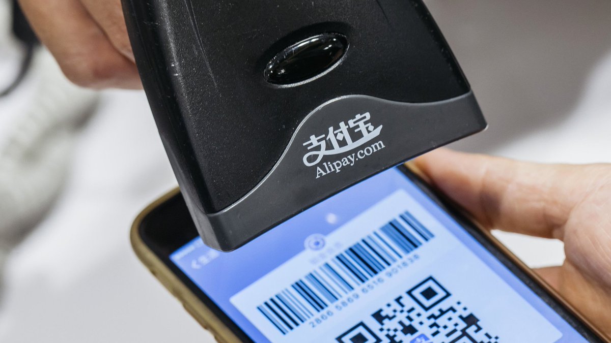 FletcherSchool's tweet photo. #Ecommerce & #mobilepayments are expanding rapidly throughout Asia. In #China, the value of mobile payments has skyrocketed from over $1.3 trillion in 2013 to $51 trillion in 2019.
Learn more via @planetdgtl's #DigitalIntelligenceIndex: https://t.co/JjCTGc6NhR @IBGC_Fletcher https://t.co/0A19iPs5DT