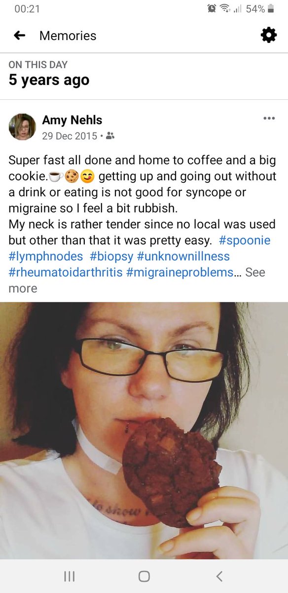 ophelia_eternal's tweet photo. Flash back to the day I learned they don't use a local anaesthetic for lymph nodes biopsy 🤷����‍♀️🙈. This became a xmas tradition for 3 yrs 🙄 flaming innate immune system.  #NEISvoid #xmasmemories https://t.co/EjV1BTNQX4