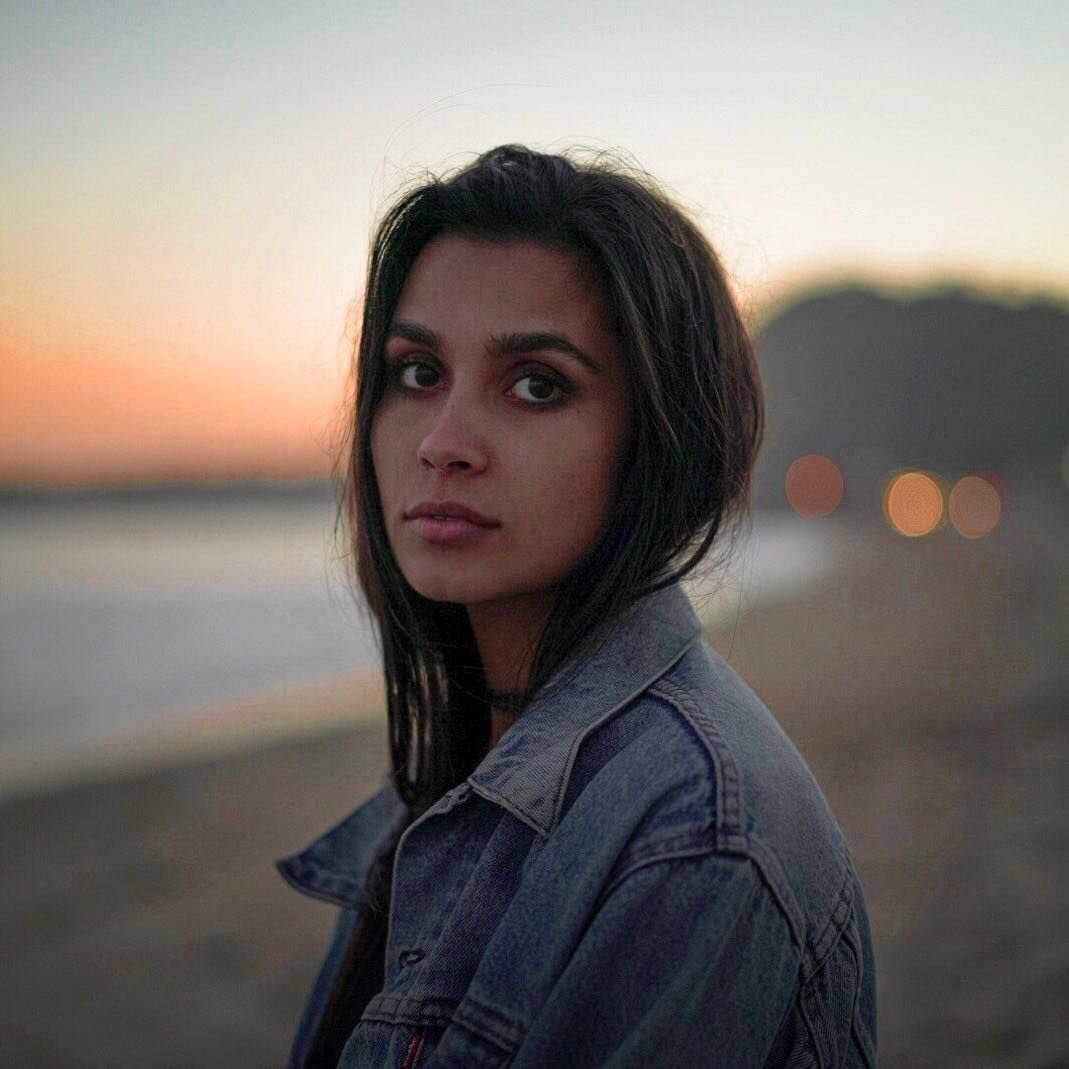 wlwmaias's tweet photo. she’s so pretty and for what https://t.co/MU8eUH9ti8
