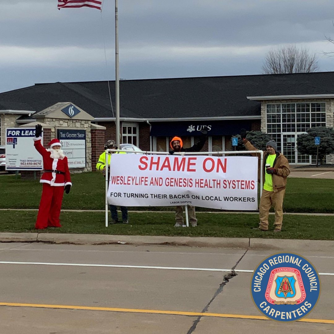 MidAmCarpenters's tweet photo. Couple more pics from our holiday collection. On the left is #Local270 Business Rep RJ Finneran &amp; his lovely wife Jamie who donated and decorated a Christmas tree for charity.

And on the right we have Western Region boys taking care of biz at jobsite in Davenport. #UnionStrong https://t.co/wgybXcV5DQ