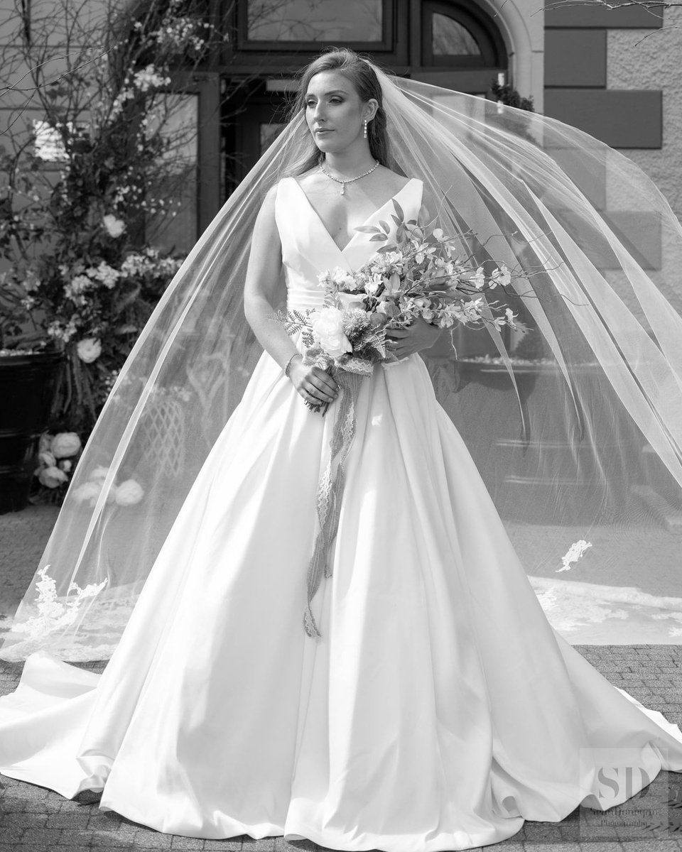 ja_bridal's tweet photo. A true bridal vision in #style_Alina ๐โจ
#jabride #JustinAlexander #style_Alina
-
@elodybridal
#weddingdressshopping #brideinspo #classicbride #elegantbride #timelessstyle #classicelegance #bridestyle https://t.co/tBCfvNOcGC
