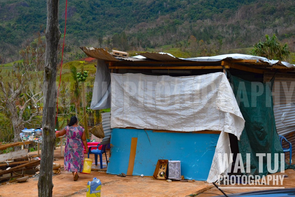 tui_wai's tweet photo. Lady @ Vunivau Labasa carting water to her makeshift shelter after her home was destroyed in TC YASA, please retweet.

@marianfaa @eoppp_fiji @WhiteNakoro @thatislandgurrl @angry_kpra @unwomenpacific @UN @Refugees @fijitimes https://t.co/4tb1ypDXFz