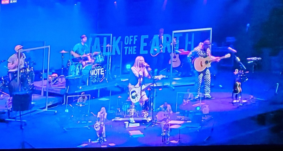 So excited to be watching the live stream of  @WalkOffTheEarth from the  @BurlingtonPAC. Thank you  @SarahBlackwood1  @gianniANDsarah and everyone else. Thank you  @BSOMF for finding a way to continue during these challenging times.  #Burlington  #Ontario   