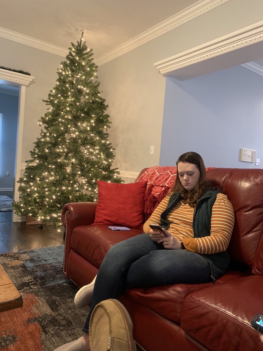 AllenJessee1's tweet image. Martha, my oldest of 5, turns 25 today!! It seems hard to believe!! We’ve traveled the world together and it’s only fitting that she now lives in Atlanta and works for Delta!! She always told me she wanted to see the world and she is living her dream!