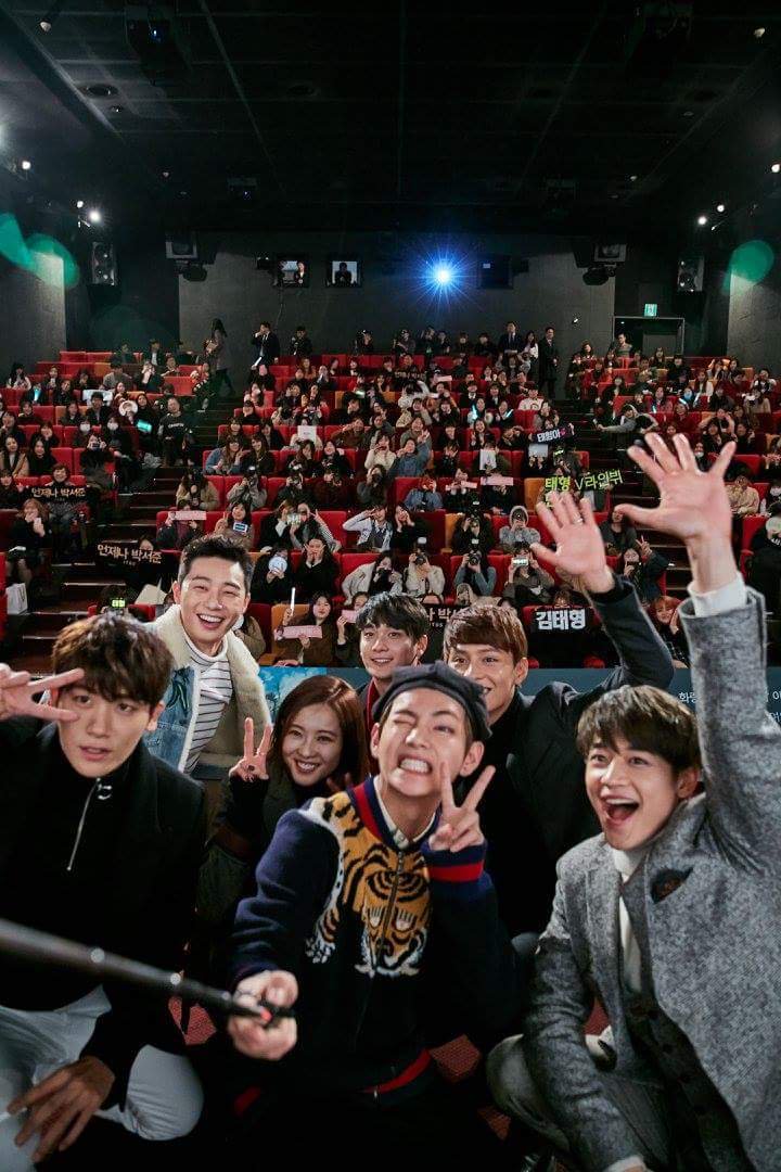 The way the hwarang cast has heart eyes for Taehyung