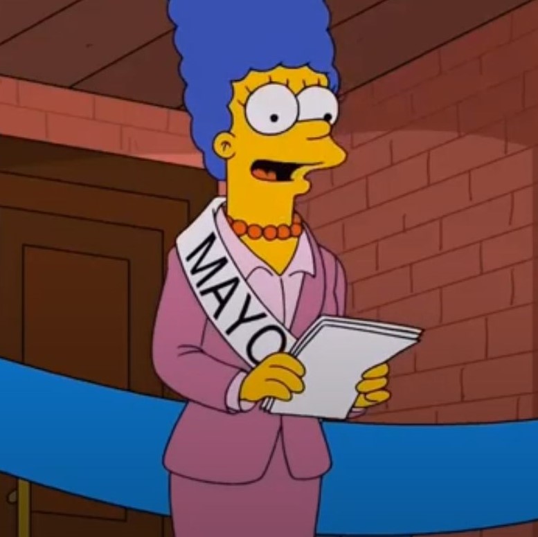 Amanda Fritz as Marge Simpson, a thread