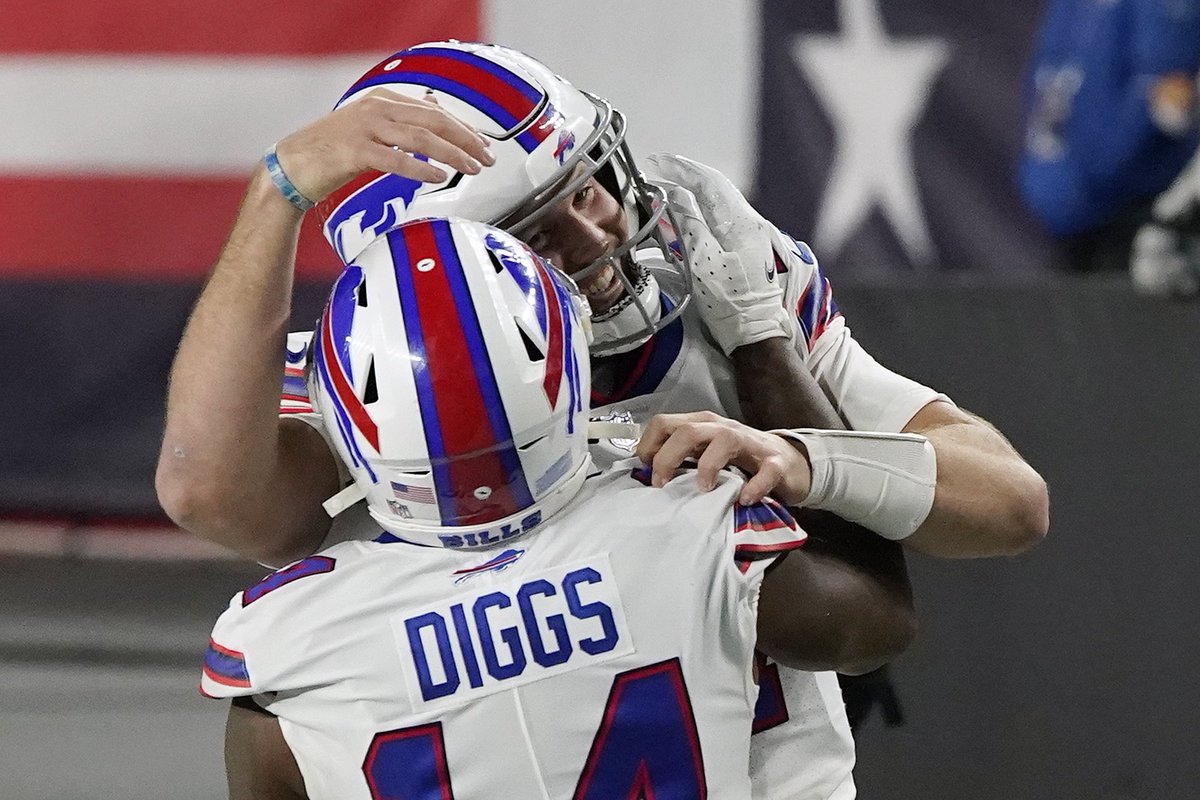 Stefon Diggs

how it started:                   how it's going: