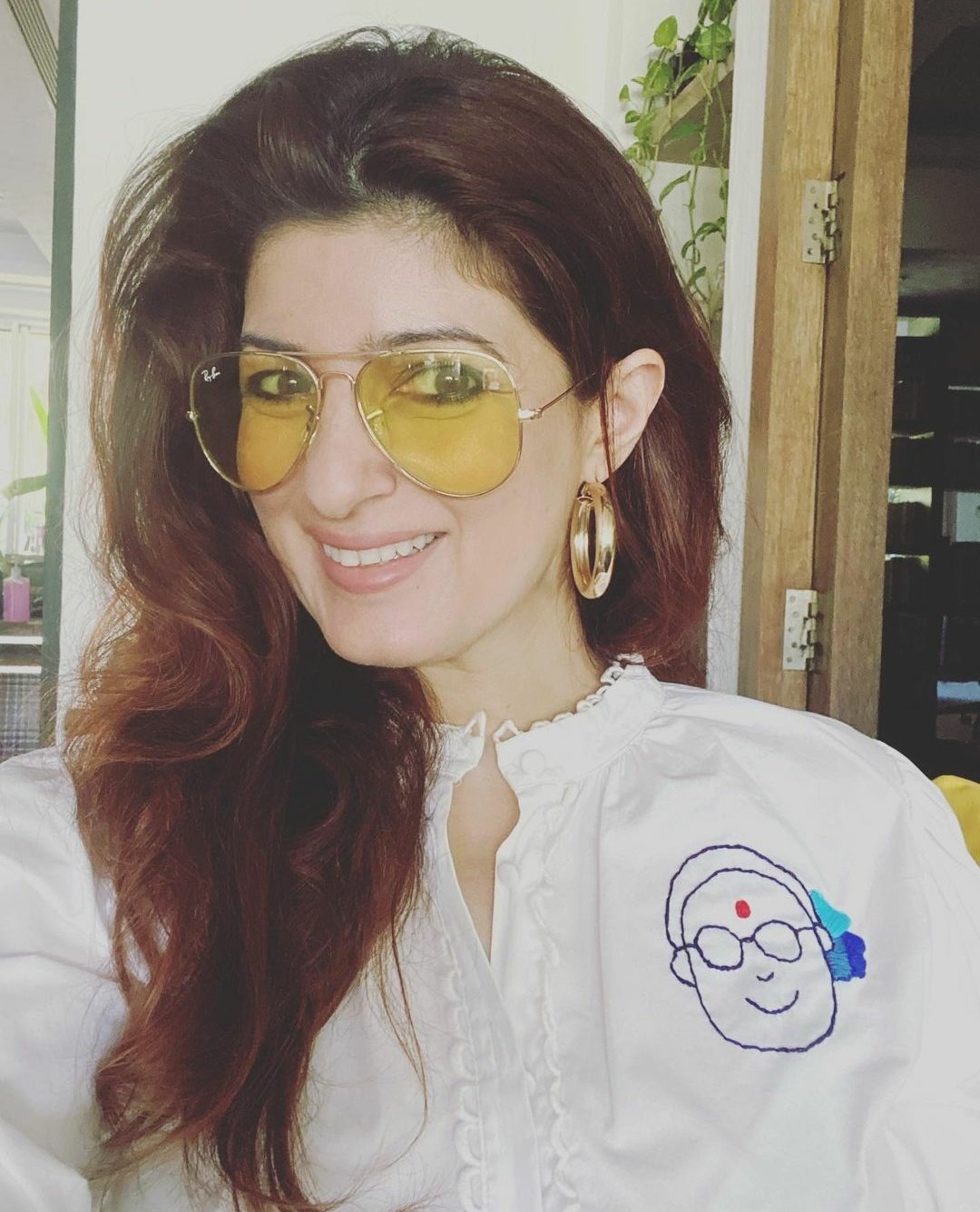 Wishing the gorgeous Twinkle Khanna a very Happy Birthday!   