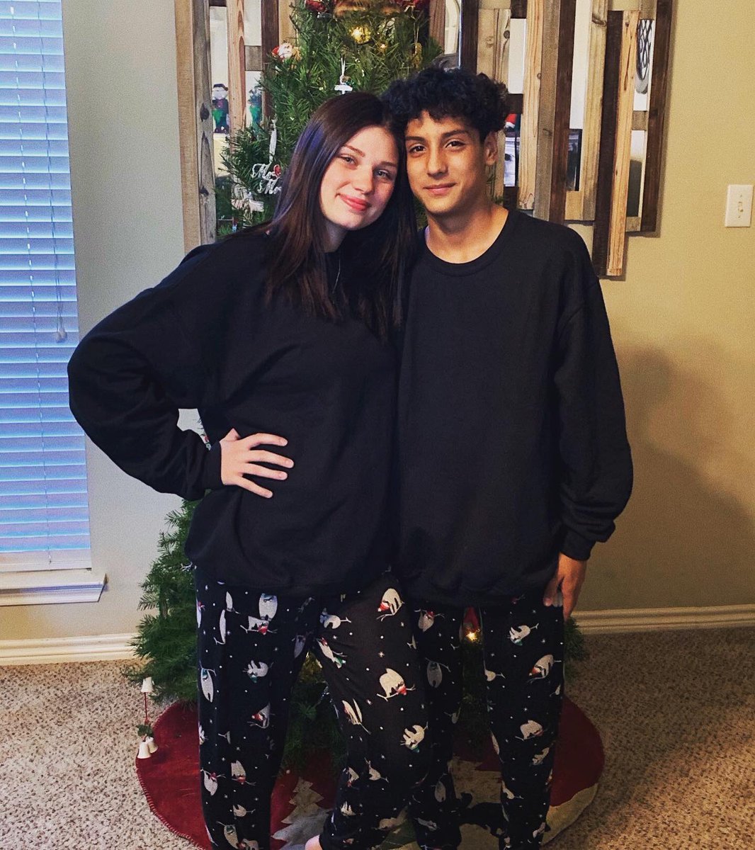 lenze03's tweet photo. Christmas 2020 🌲🎁 https://t.co/0KMEbYsaVN