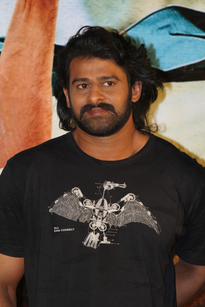 Devineni_Hari's tweet photo. #Prabhas @ssrajamouli  launching #Basanthi Tirugubatu Song Pics https://t.co/Zyn1WwsPk3