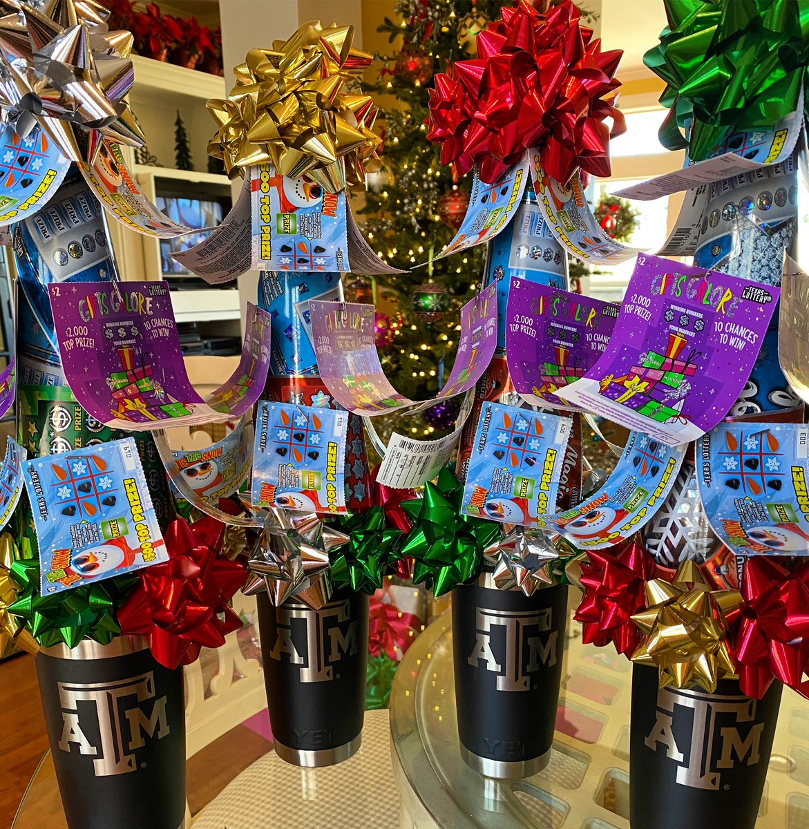 whimsicalwildf1's tweet photo. We make everything fun! β€οΈππ #ChristmasFun #holidaycheer #handmadewithlove #Wemakeeverythingfun β€οΈ https://t.co/xodpTNrnxD