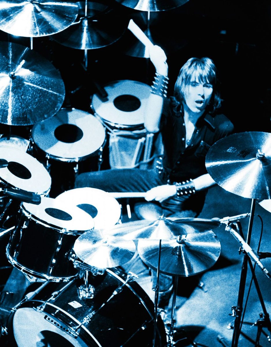 sabbathfans's tweet photo. If he was still with us, Cozy Powell would be 73 today, having been born 29 Dec 1947. I had the pleasure of working with him in the 90s in the last year of his life. 

Only saw him live once, on the Black Sabbath Forbidden tour. 

Wish he was still here. https://t.co/naRVsfGey4