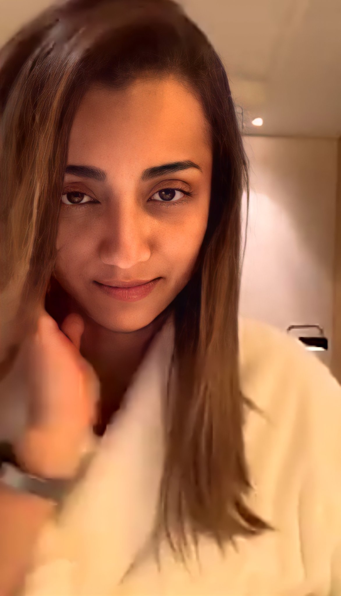 EqYwRSrVQAEhoc9?format=jpg&name=large