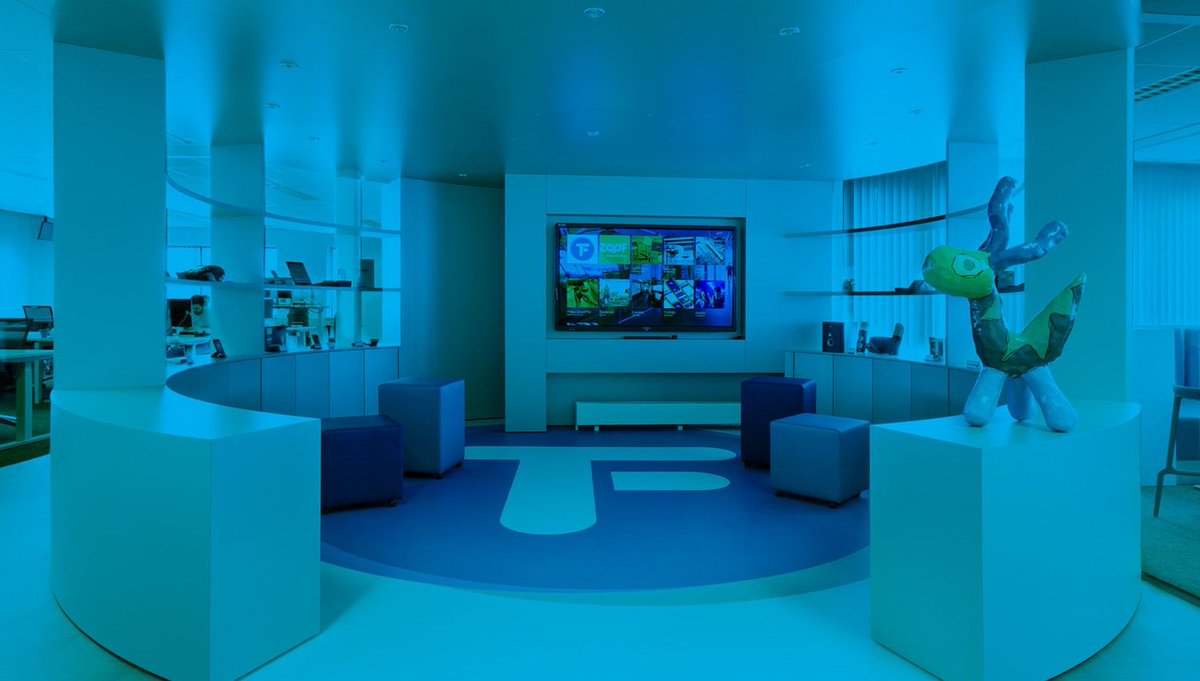 Na het maken van een planning, inschatten van stories en het plannen van een sprint is het tijd voor de vraag: hoe komt u tot een release? In deze video richt Fourtress zich op CI&amp;CD, testen, automatisering, rapportage en integratie. buff.ly/2INt6D7