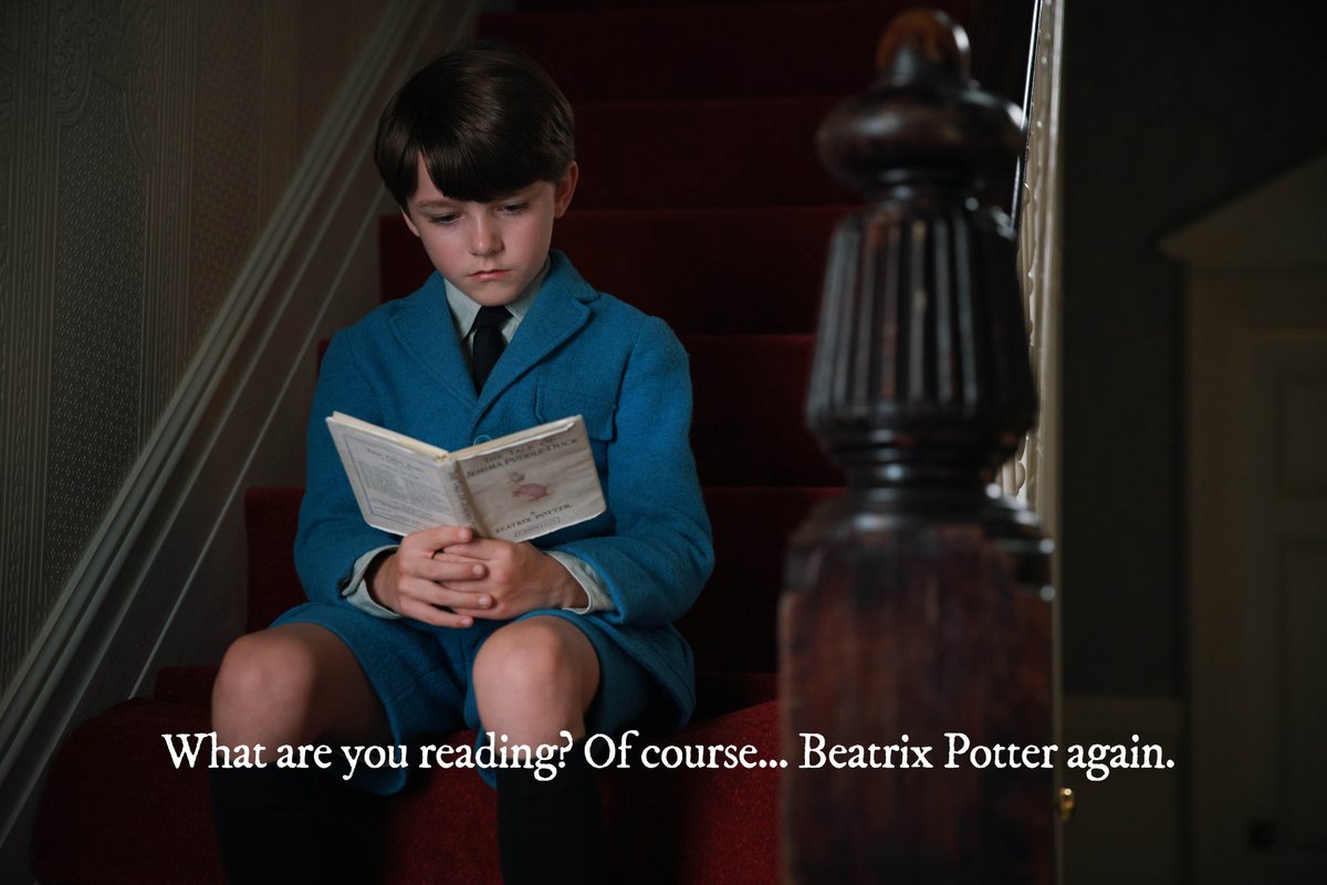 What are you reading this #Christmas ? 📖

Catch up with Roald &amp; Beatrix, the tail of the curious mouse on <a href="/skytv/">Sky TV</a> and <a href="/NOWTV/">NOWTV</a> 🐭🎄<a href="/Dawn_French/">Dawn French 💙🔴🏳️‍🌈🇺🇦🇵🇸</a> #SkyOne #RoaldAndBeatrix