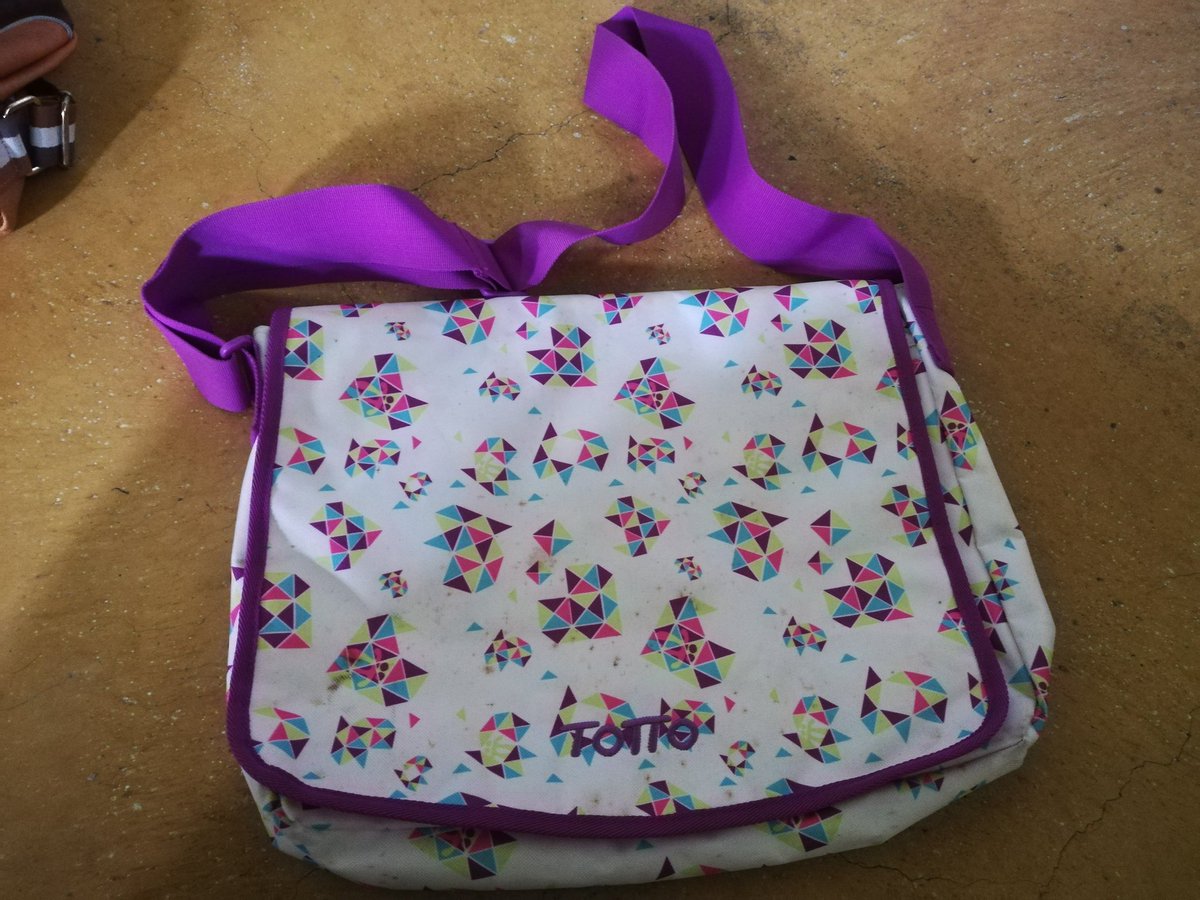 RuthRamrezOspi1's tweet image. Vendo bolsos en perfecto estado!