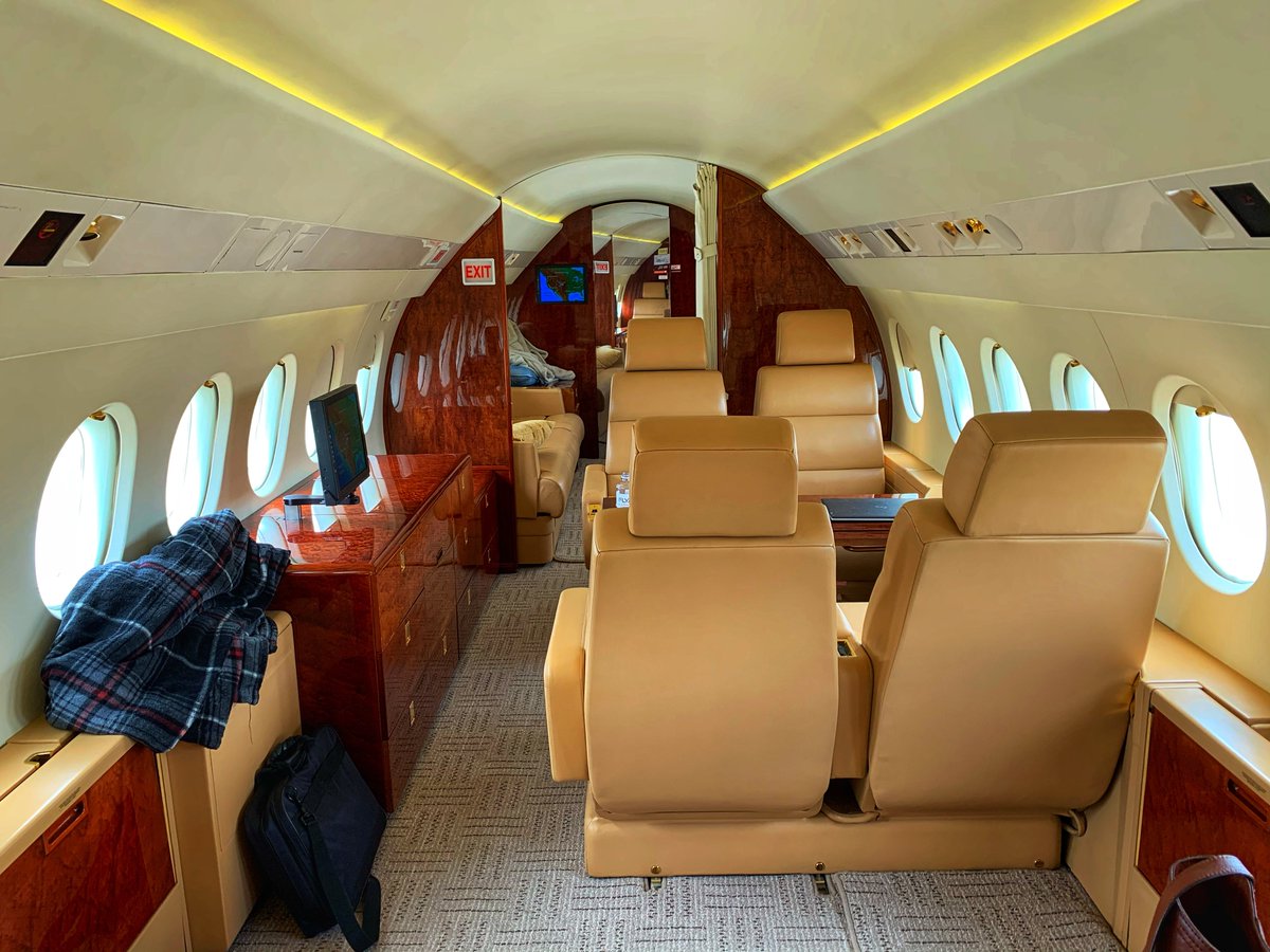 UrbaneJets's tweet photo. Why opt a private meeting room when you can
have one while you're flying with all the luxuries?
Get In Touch: info@urbanejets.com
Get more updates and offers: https://t.co/Q8Smllq5Eb 
#privatejet #jet #privatejettravel #emptylegtravel #luxuryTravel #luxurylifestyle #UrbaneJets https://t.co/7Fh9CQrSpm