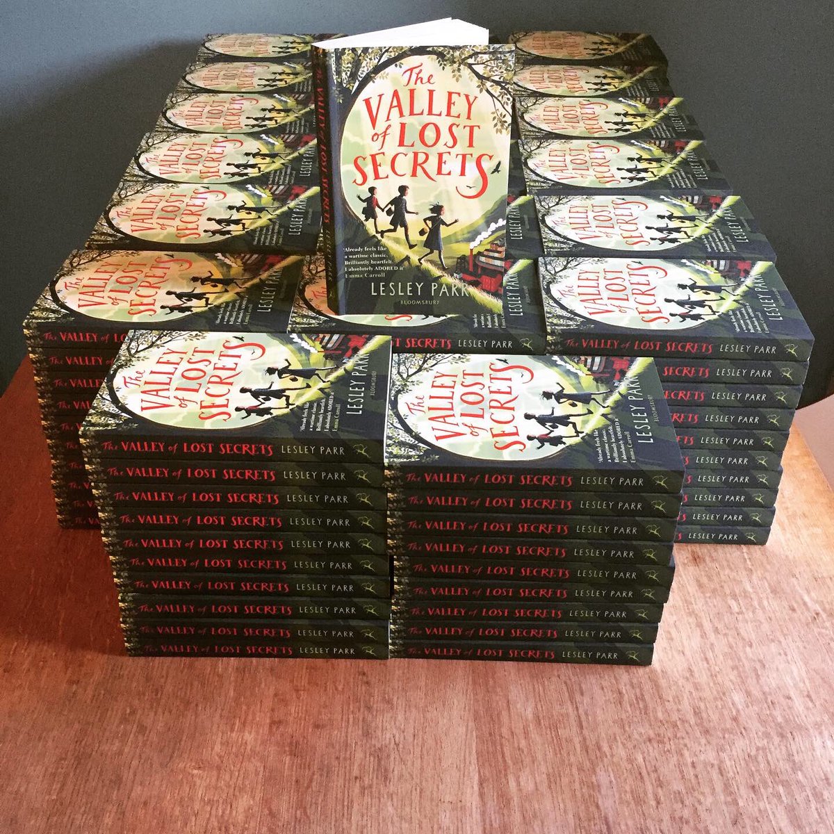 200 signed, stamped & numbered, limited edition copies of #TheValleyOfLostSecrets can soon be found scattered amongst Welsh #indiebookshops. Gotta catch ‘em all. 
Oh no, hang on…that’s Pokemon…anyway…
@GriffinBooksUK @Bookishcrick @CovertoCoverUK @Victoria_Books @ChepstowBooks