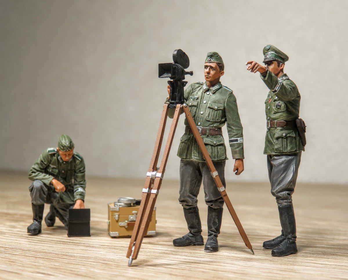 Zxshige ドイツ宣伝中隊のフィギュアです 戦場カメラマン部隊ですね 政府の広報活動のため 主に戦場での映像や写真を撮影していた 戦場カメラマン部隊ですね スケールはミリタリー定番の1 35 身長は4 くらいです 大きさ比較で10円置きました Zxshige ドイツ宣伝中隊のフィギュアです 戦場カメラマン部隊ですね 政府の広報活動のため 主に戦場での映像や写真を撮影していた 戦場カメラマン部隊ですね スケールはミリタリー定番の1 35 身長は4 くらいです 大きさ比較で10円置きました