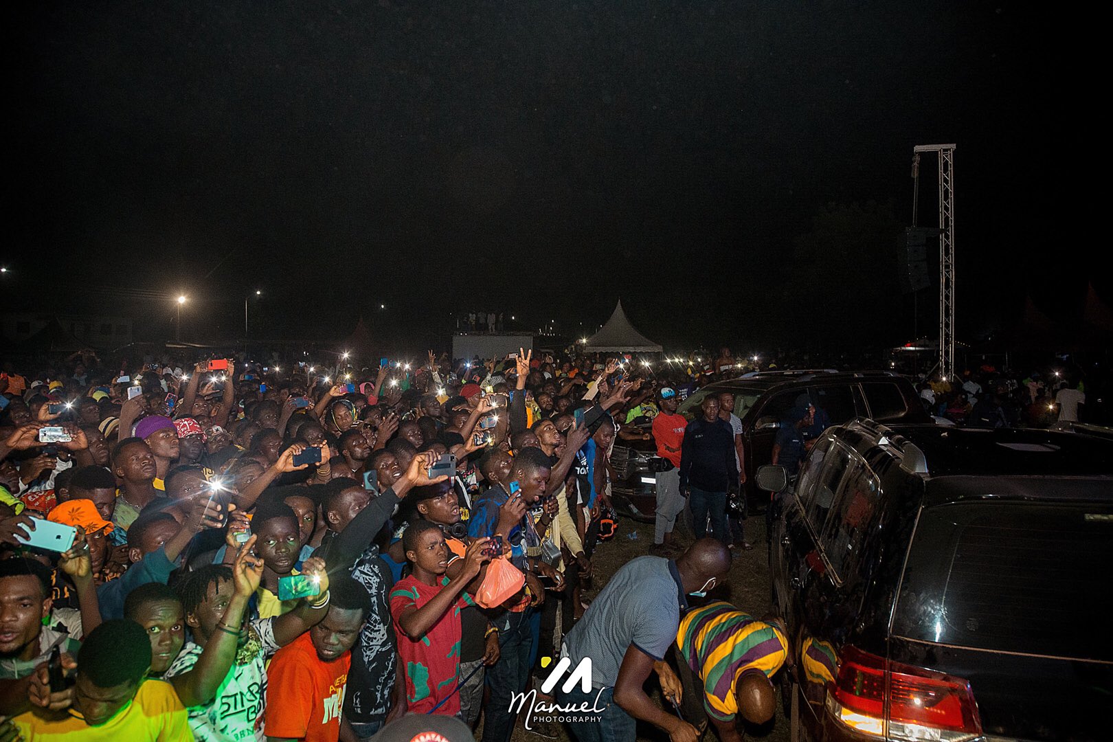 Hohoe: Shatta Wale draws mammoth crowd at Peter Amewu's victory concert