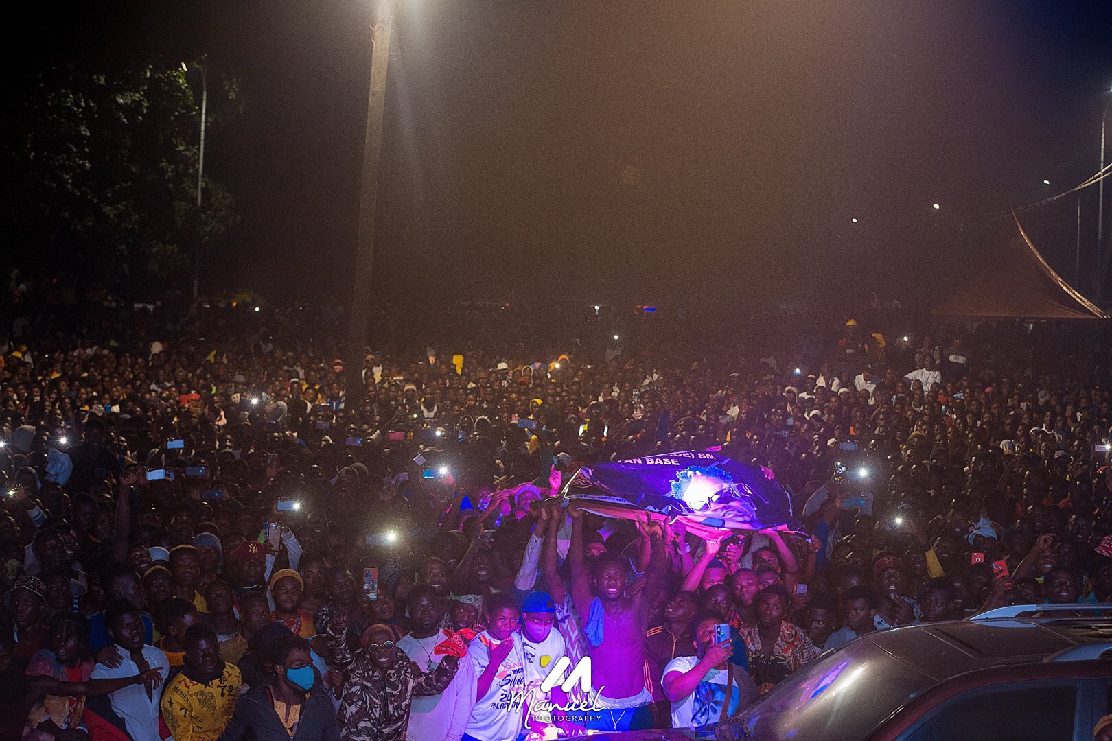 MP-elect for Hohoe, John Peter Amewus' victory party in 2020 December: Mammoth crowd at Hohoe as Shatta Wale performs | Adomonline.com