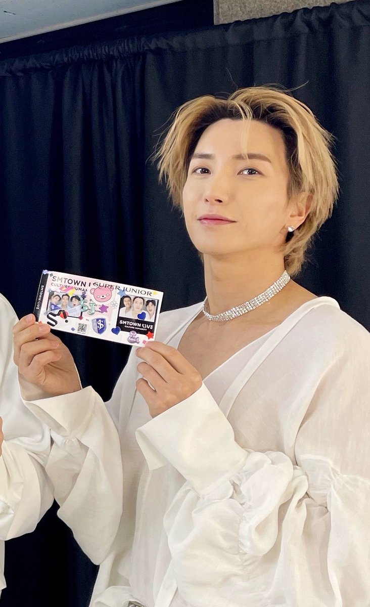 heesnuu's tweet photo. 🥵 // gulp // 🥵 https://t.co/H6dQpxUUTi
