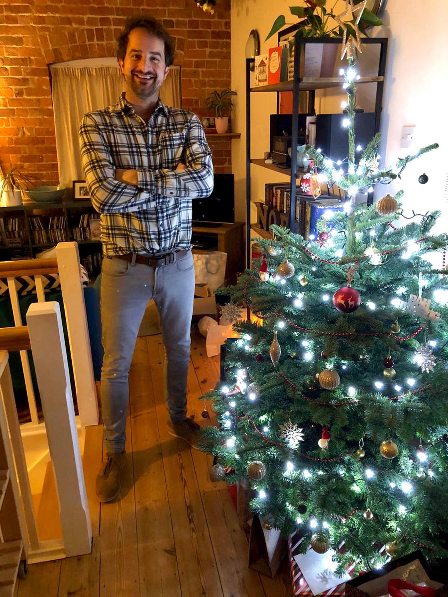 BombshellBeaus's tweet photo. Hoping you all had a wonderful #Christmas and are continuing to enjoy the #festivities in the lead up to #NewYear! 🥂
Our Beaus wanted to keep the spirit alight by sharing some of their #ChristmasMemories of 2020 ❄️
#bombshellbeaus #maleharmony #maleharmonygroup #maletrio https://t.co/fNJbhepVTt