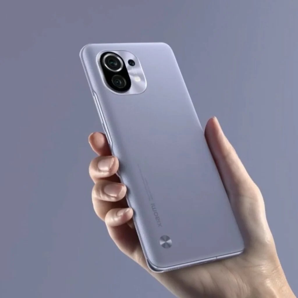 shubhamdutt13's tweet image. Mi 11 is looking so good. What price do you expect when it comes to India? Do let me know below.
You can read the Mi 11 specifications here by 
@s1d_h3art
 
Read here: techbloat.com/mi-11-launches…

#Techbloat #mi11 #Mi11Series