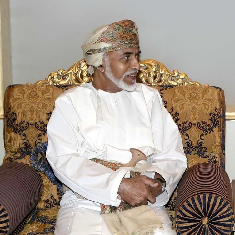 عليك سلامٌ و نورٌ و رحمة، وقبرٌ فسيح الزوايا، و جنات عدنٍ و ظل ظليل، و قرّة عينٍ بدارِ السرور.
#قابوس_بن_سعيد
 #قابوس_في_قلوبنا