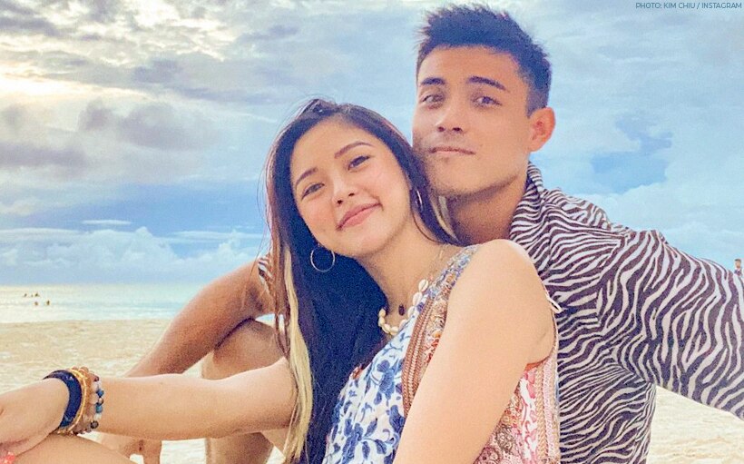 Xian brought Kim's whole family to Boracay for the holidays! 