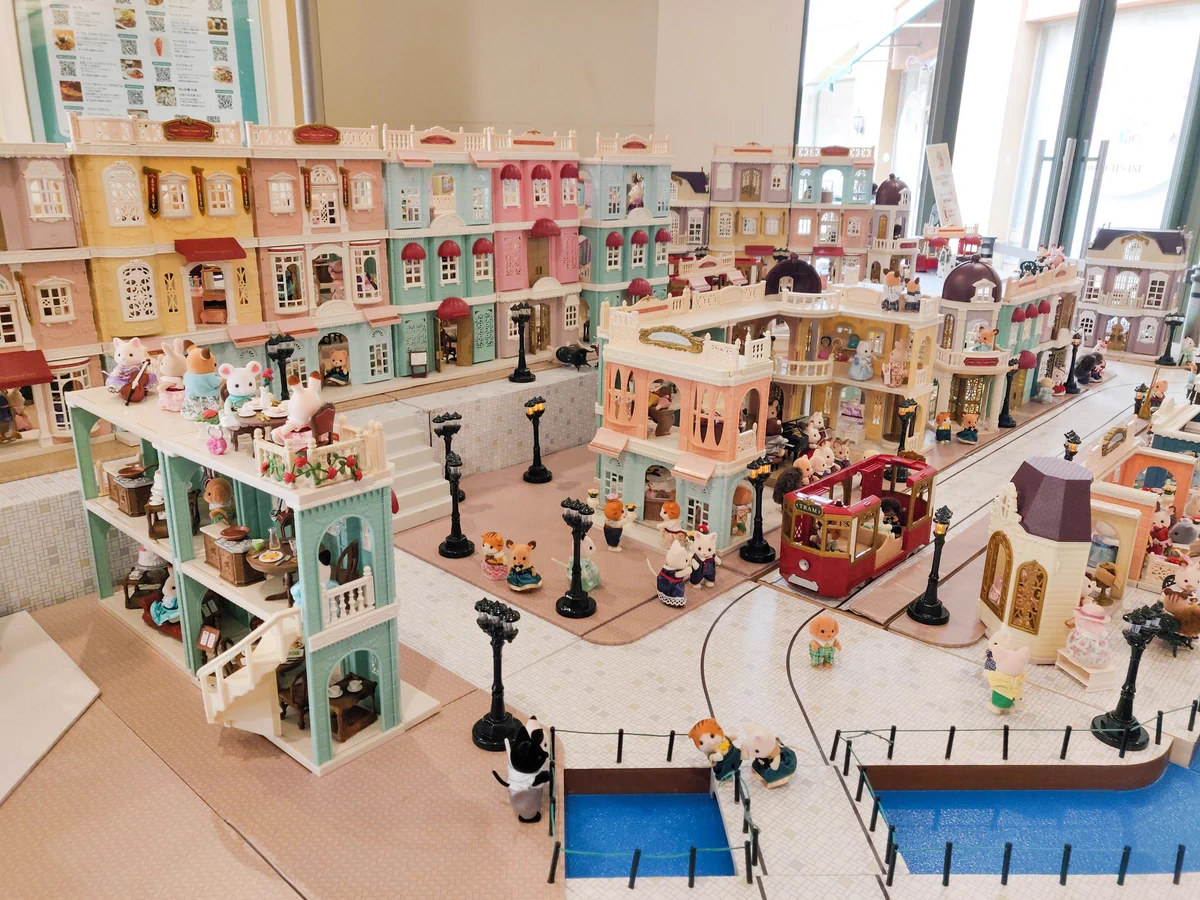 シルバニアのジオラマを見たら？ケンカが原因で彼氏を川に突き落とすシルバニアを発見www