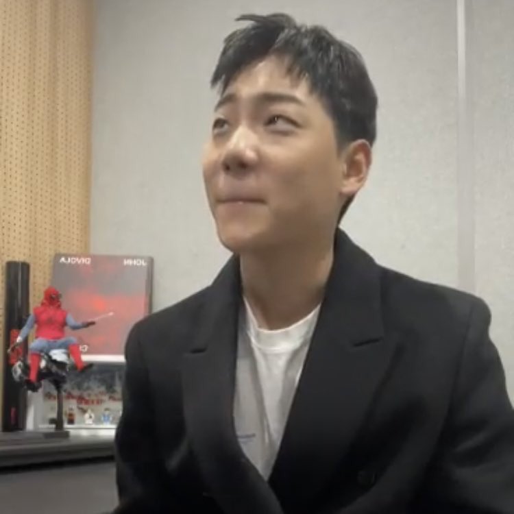 changdollover's tweet photo. 안절부절 못하는 모습... https://t.co/lMXZCUTBhy
