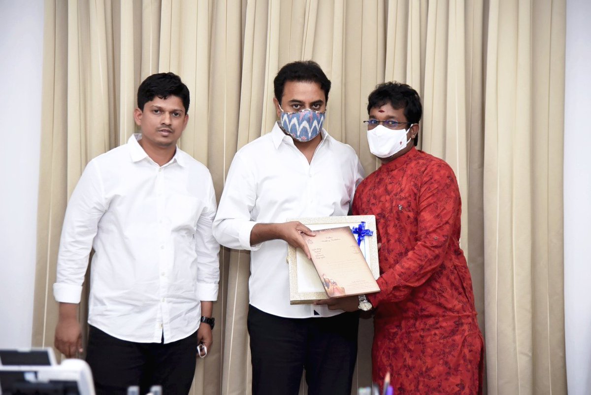 RajeshEndlabrs's tweet image. Many Thanks @KTRTRS Anna for accepting my wedding invitation... Hope you will make my day even more special on your arrival ♥️
Special Thanks @JAGANTRS Anna for happening this ❤️