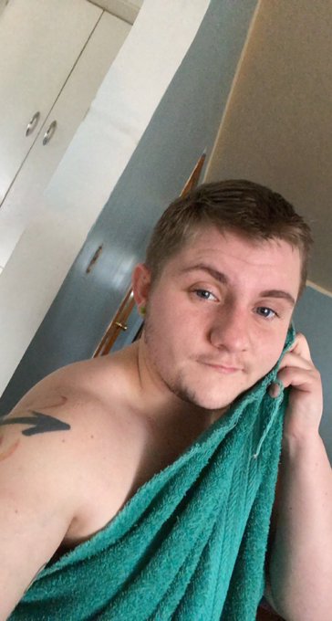 All clean and ready to get dirty. DM me and let&rsquo;s get to know each other better. https://t.co/urec53iIfs<a href="/tag/newprofilepic"class="tags"><span>#newprofilepic</span></a>