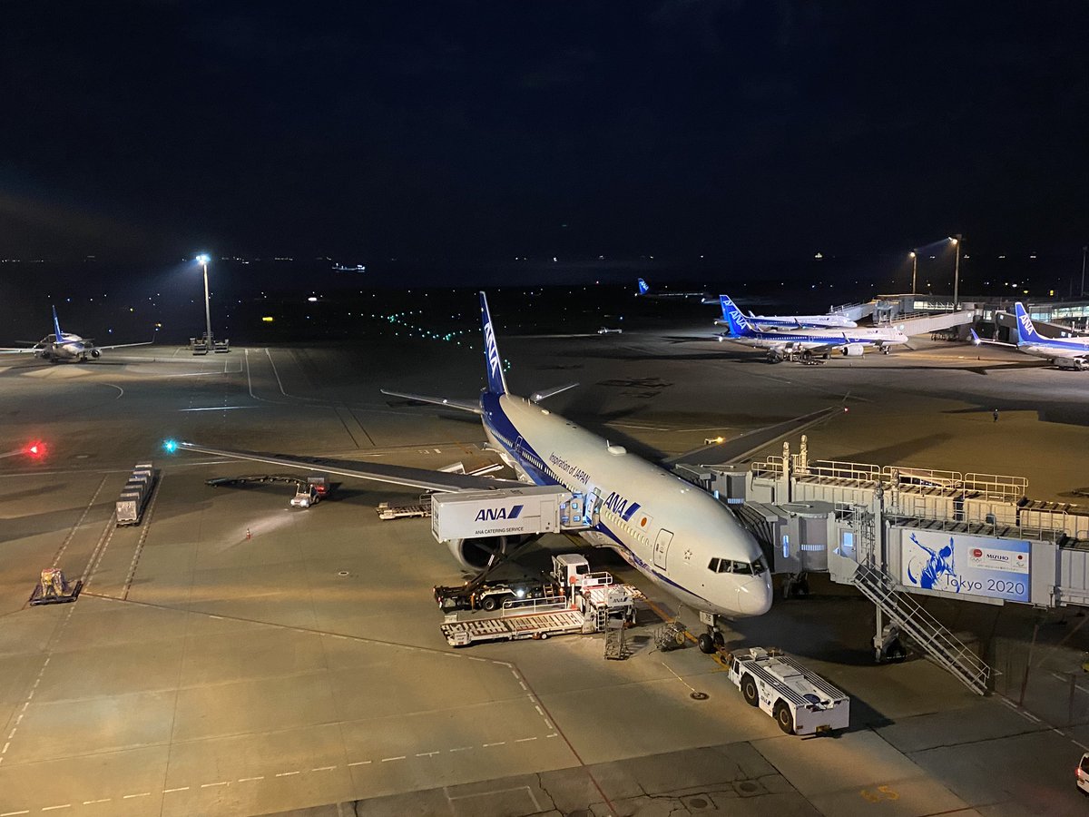 Anaファンの飛行機搭乗記 28レグ 12 29 Ana 77 281 Ja715a Fuk Hnd 快適 あっという間に着いてしまいました Ana Carepromiseで降機もグループ化されていますが Caさんから案内があるまでじっとしていましょう ディスタンスを取ることも Anaファンの飛行機搭乗記 28レグ 12 29 Ana 77 281 Ja715a Fuk Hnd 快適 あっという間に着いてしまいました Ana Carepromiseで降機もグループ化されていますが Caさんから案内があるまでじっとしていましょう ディスタンスを取ることも