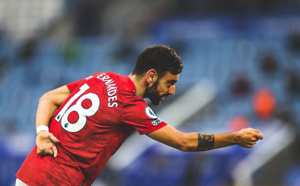 Bruno Fernades (31) has broke Frank Lampard's (29) record in the Premier League for most goal contributions by a midfielder in a calendar year

He done it in less games 🇵🇹