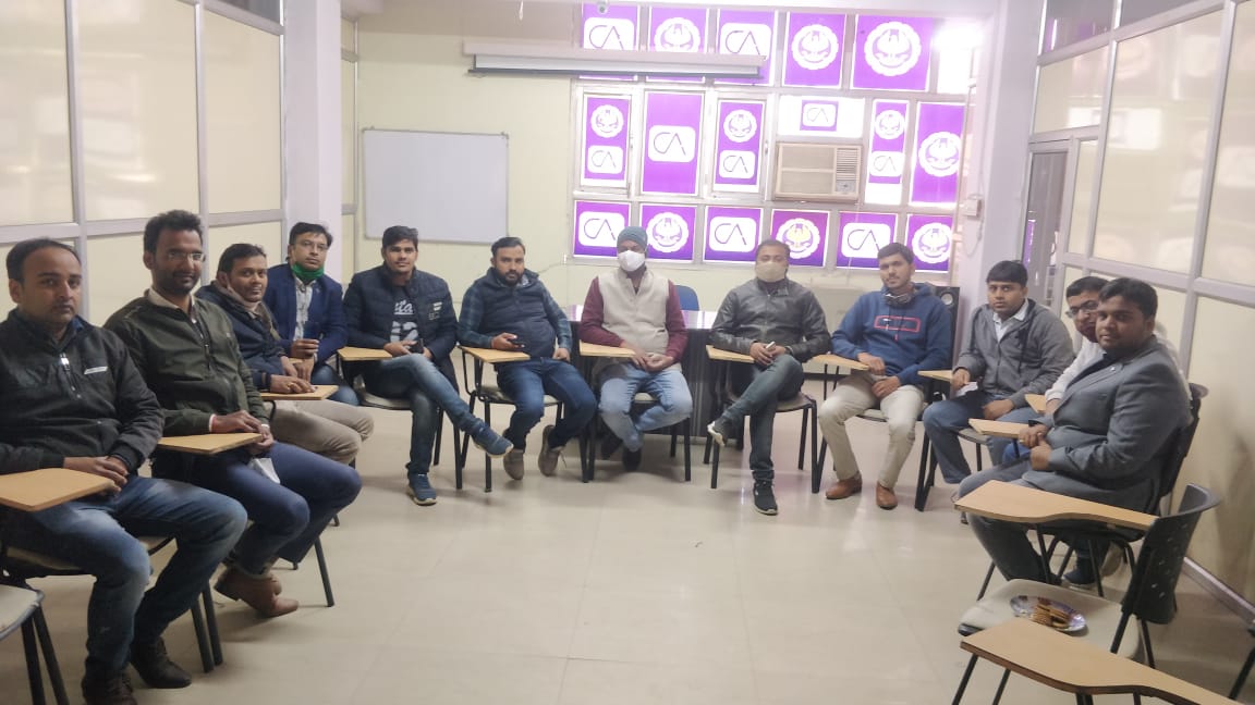 casansaar's tweet photo. Professionals in various regions are on #pendownstrike 
In this pic members of Sikar Branch. 
Resp. FM @nsitharaman Ji,
If Professionals goes on strike, total financial crisis will be in the country
@FinMinIndia @PMOIndia @casansaar @narendramodi  
#Extend_Due_Date_Immediately https://t.co/PuhHhtkts8