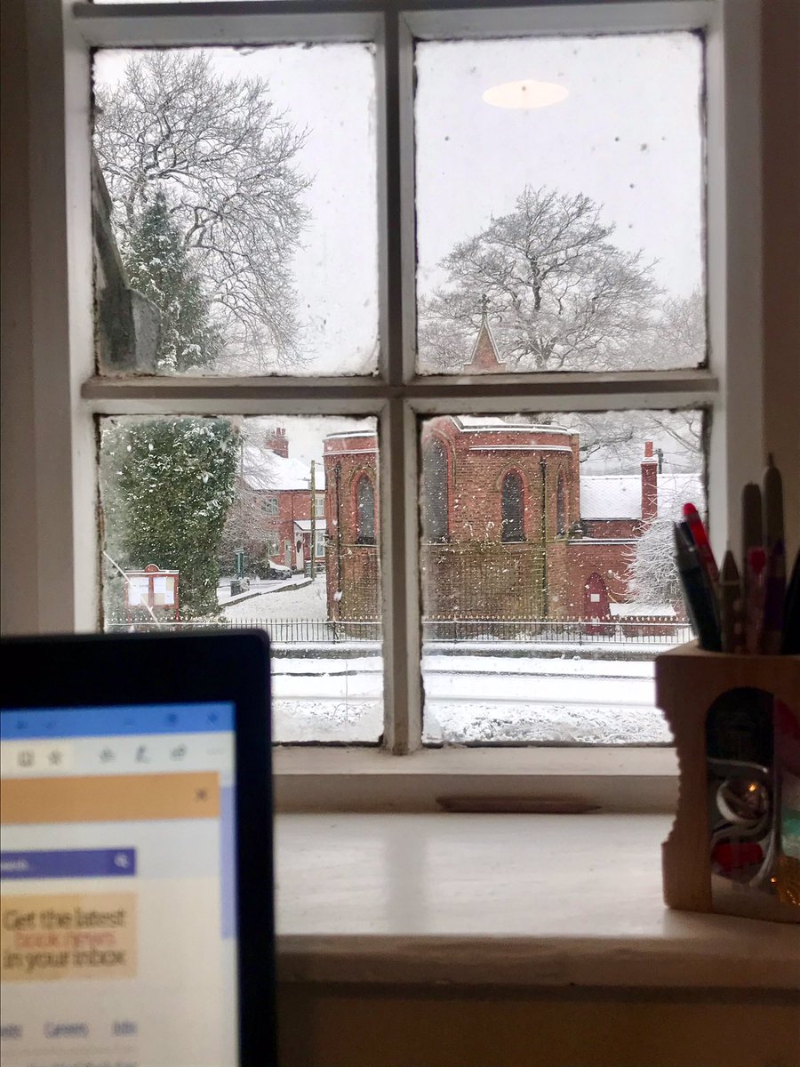 A snowy return to the desk for #twixtmas