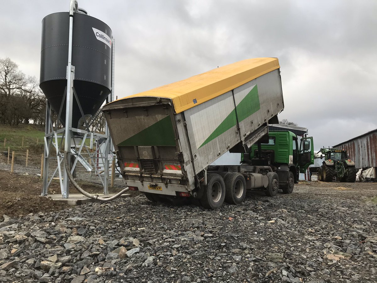 fedwarian's tweet photo. Back to normality with a little calf, first load in the @CollinsonAgri bin, straw decided to move themselves (nothing to do with undermining and the driver!🤦‍♂️) at least the rocking horse is secure! 😏 https://t.co/EiYiRNleOW