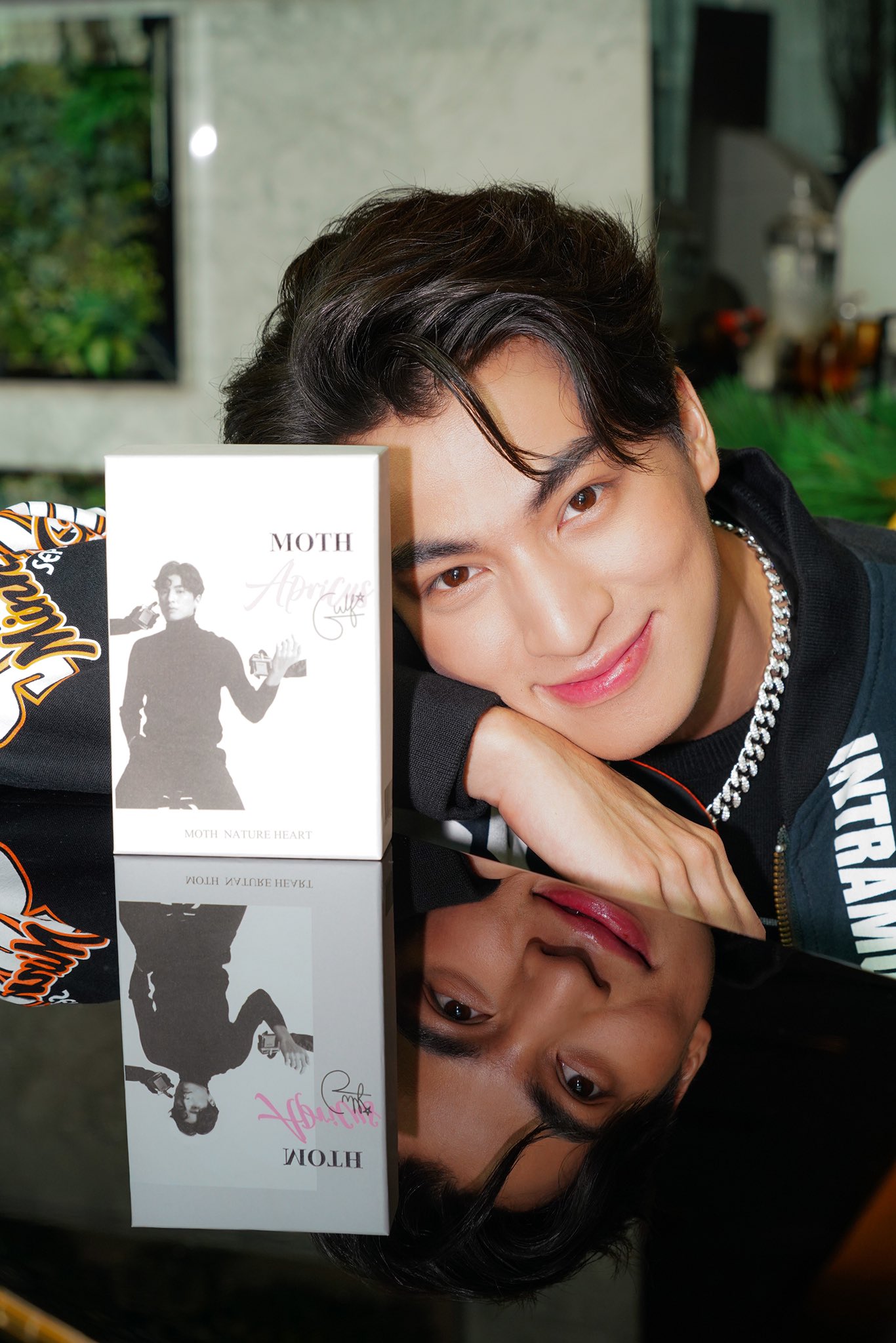 MOTH Gulf Kanawut 香水 ポストカード付き MOTH× gulf kanawut 香水☆特典ポストカード付き☆