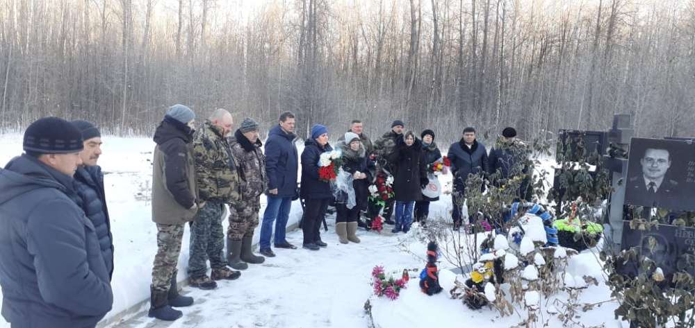 <a href="/Tularegion71/">Правительство ТО</a> Черняне почтили память военных летчиков zarya-chern.ru/news/chernyane…