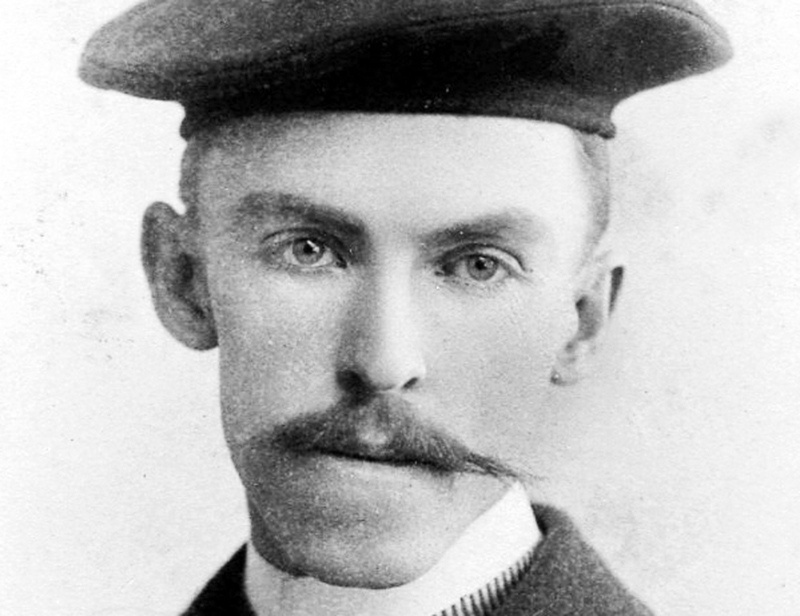 В этот день, 29 декабря 1871 года, родился Константин Павлович Головкин – самарский купец, краевед, художник, фотограф. Будучи крайне разносторонним человеком, Константин Головкин, в первую очередь известен как создатель знаменитой «Дачи со слонами», ныне являющейся объектом...