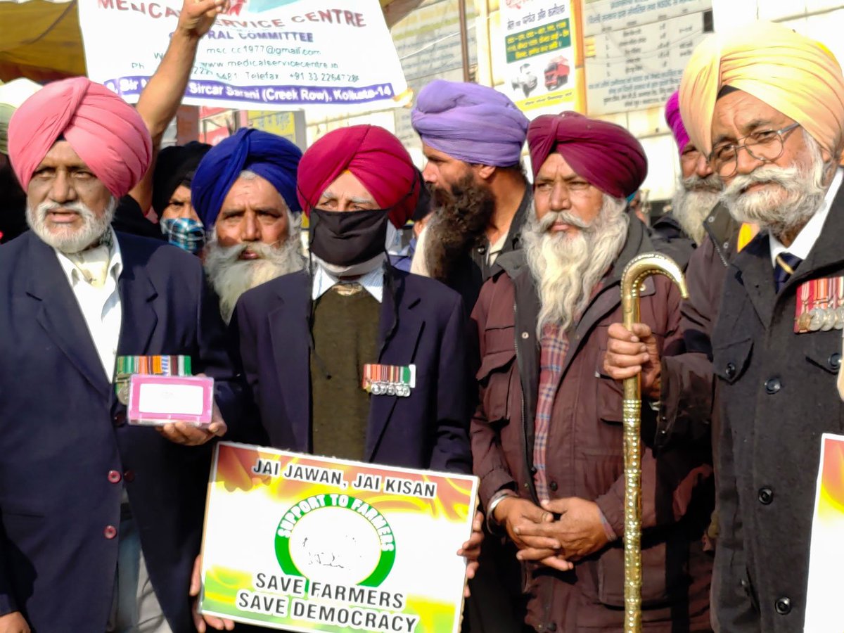 4/5. They are attempting to divide the protestors, warns Col. Garcha, “on the lines of religion, saying, ‘you are a Sikh or a Muslim or a Hindu’, or on lines of region, ‘you are a Punjabi, a Haryanvi, or a Bihari’.” #FarmersProtests  #JaiJawanJaiKisan