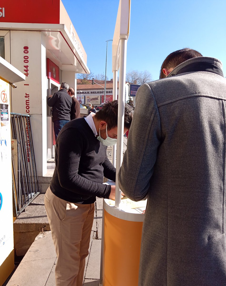 AK Gençlik Mamak (@akgenclkmamak) on Twitter photo 🚩 Dikimevi
PTT önünde Üye Stand çalışmamızı gerçekleştirdik.📄🤩
Vatandaşlarımıza desteklerinden dolayı teşekkür ederiz.
<a href="/burakyildiz06/">Burak YILDIZ</a>
<a href="/erhansarigol/">Erhan Sarıgöl</a>
<a href="/_MehmtErdogan/">Mehmet Erdoğan</a> 🚩 Dikimevi
PTT önünde Üye Stand çalışmamızı gerçekleştirdik.📄🤩
Vatandaşlarımıza desteklerinden dolayı teşekkür ederiz.
<a href="/burakyildiz06/">Burak YILDIZ</a>
<a href="/erhansarigol/">Erhan Sarıgöl</a>
<a href="/_MehmtErdogan/">Mehmet Erdoğan</a>