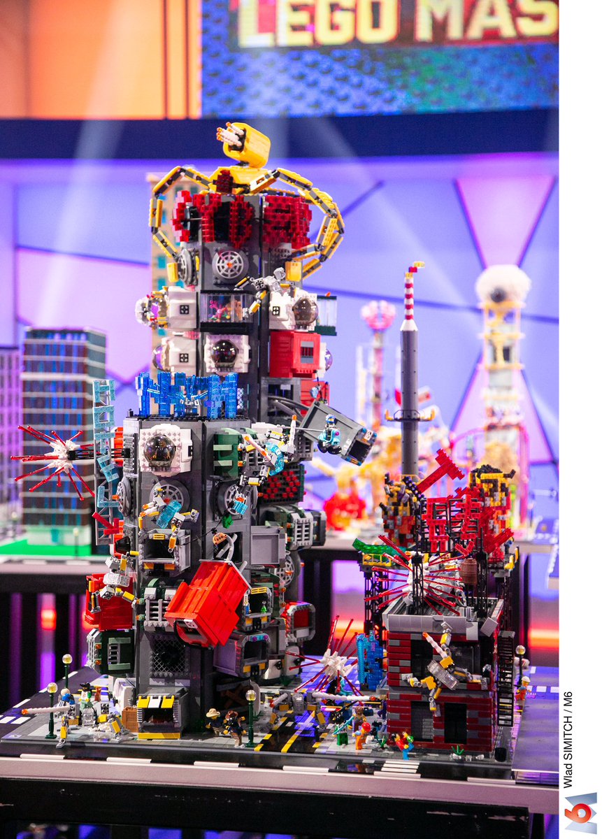 BricksMaximus's tweet photo. Notre ville #cyberpunk vous kiffez ? #legomaster #legomasters #m6 @LEGO_Group @DroitALaParesse https://t.co/HMj2m4vu9h