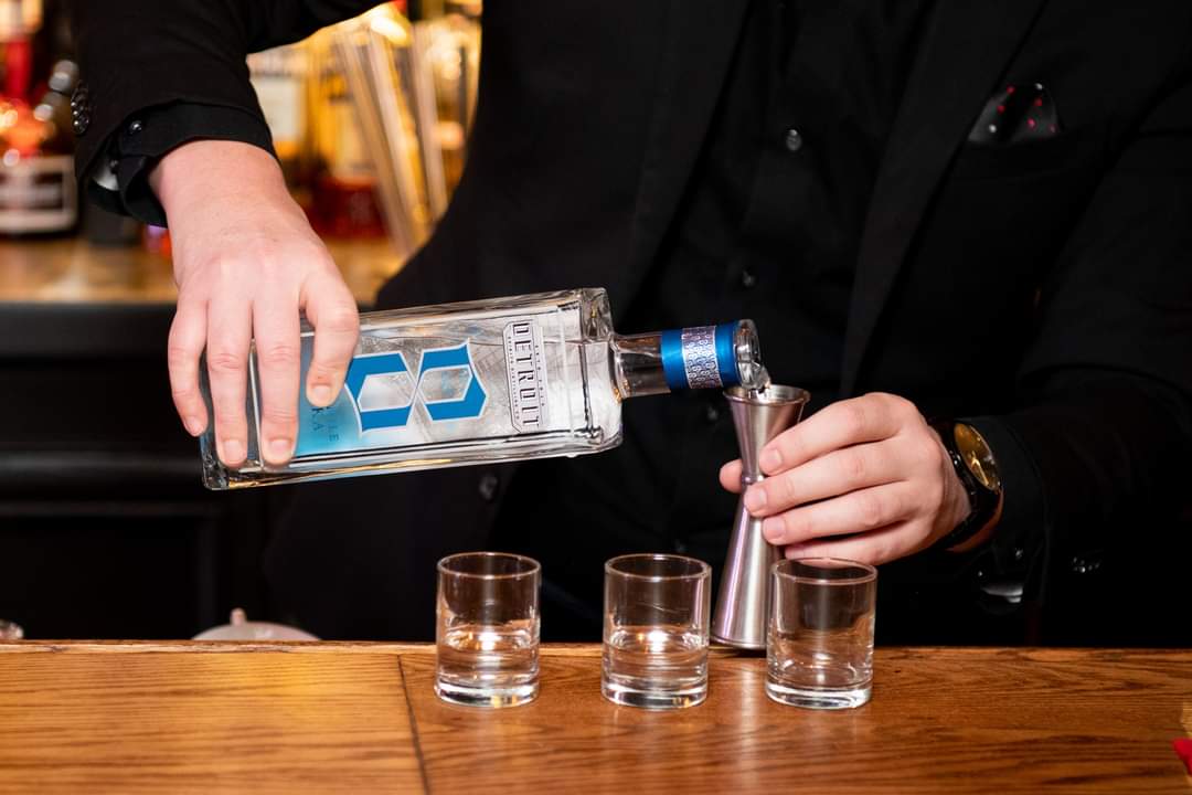 When you finish that last zoom call of the work day 
.
.
.
.
.
.
.
.
.
#8milevodka #8mv #8mile #premiumvodka #happyhour